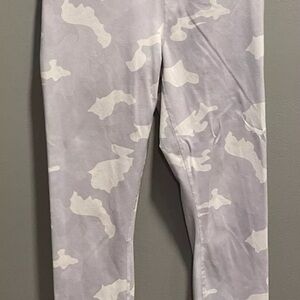 Yogalicious Gray and White Camouflage Leggings